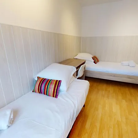 70 M² Center アパート