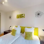 70 M² Center