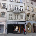 70 M² Center *